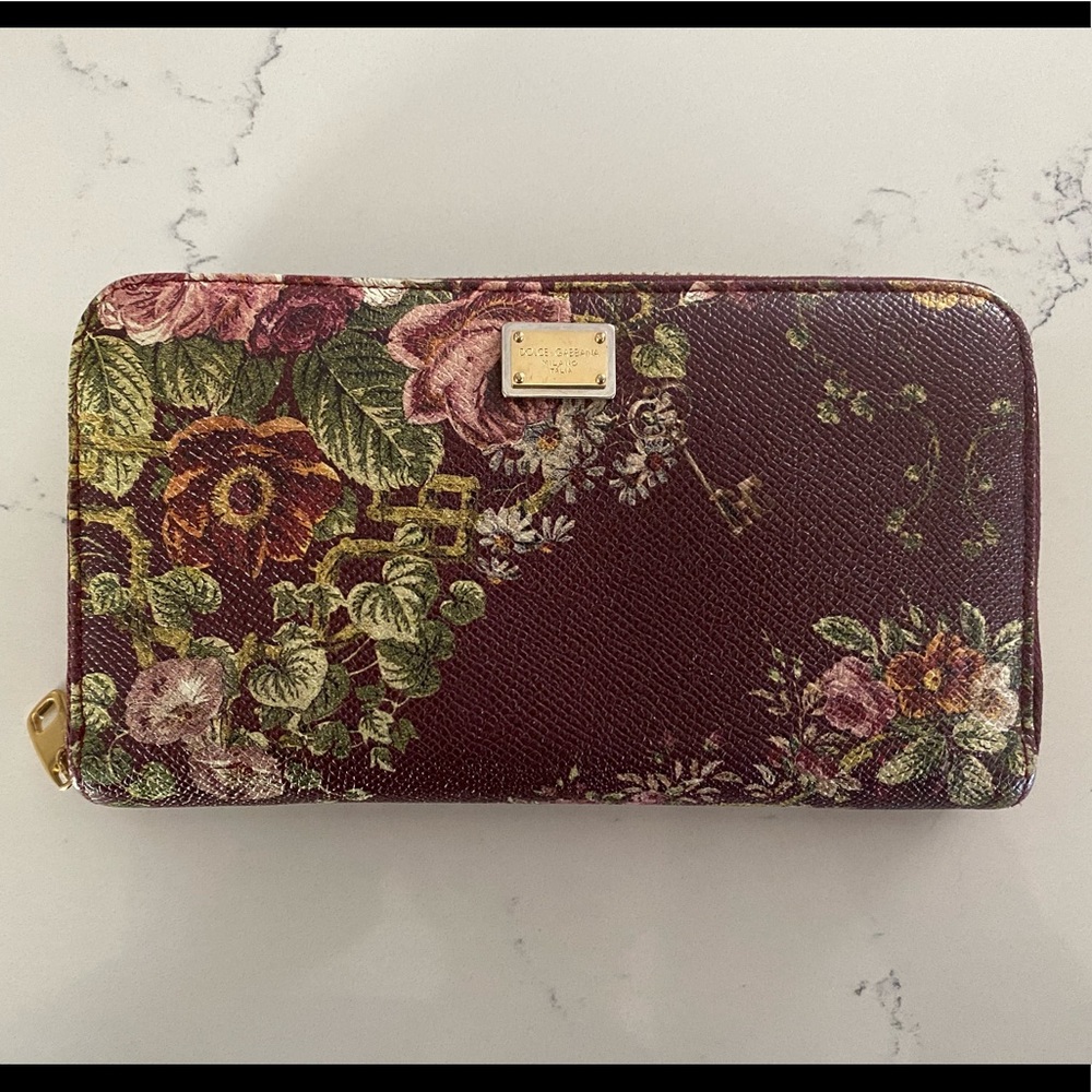 Dolce & Gabbana long zip wallet in burgundy